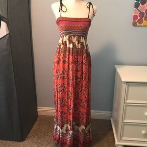 Maxi Dress With Shoulder Ties
